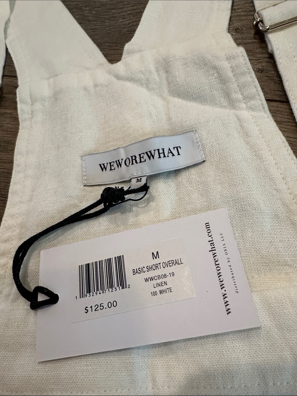 WeWoreWhat Relaxed Linen Short Overalls - Picture 10 of 12